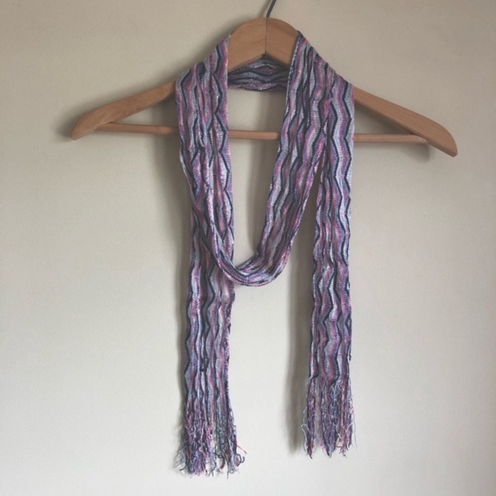 FREE🌿American Eagle AEO pink and blue chevron thin scarf belt